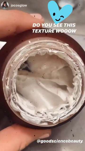 Instagram Story frame of hand holding open 001-Pu Purifying Face Mask jar into camera. Caption below blue heart sticker reads: DO YOU SEE THIS TEXTURE WOOOW